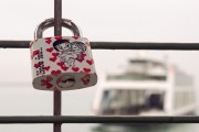 夢(mèng)到玉石，寓意與解讀，夢(mèng)到玉石，寓意與解讀