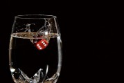 茅臺鎮(zhèn)貼牌酒亂象調(diào)查：西鳳不帶酒、汾酒集團≠杏花村