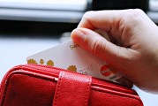 夢到錢包，財(cái)富與生活的啟示，夢到錢包，財(cái)富與生活的啟示