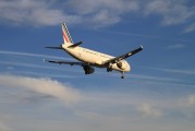 關(guān)注！C919飛機(jī)今晚交付！中航系應(yīng)聲大漲，國防軍工ETF（512810）逆市漲1.18%終結(jié)8連陰！