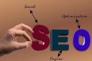 SEO設(shè)置在網(wǎng)站優(yōu)化中占有重要的地位。本文將從不同方面解析SEO設(shè)置的必要性，并提供一些基本的SEO設(shè)置策略。，提高網(wǎng)站排名，理解并實(shí)踐SEO設(shè)置的關(guān)鍵因素與策略