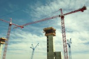 期市開(kāi)盤(pán)：對(duì)二甲苯跌超3% 燃料油跌超2%