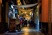 在享受美食的同時，開啟一段趣味餐廳經(jīng)營的奇妙旅程，趣味餐館經(jīng)營大挑戰(zhàn)，探索美食世界的創(chuàng)新與冒險！揭秘如何經(jīng)營一家成功的餐廳