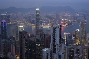 如何理解看put買美式期權(quán)的操作？這種操作的適用場景是什么？