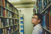 大學(xué)校長發(fā)問：如果梁文鋒讀博士，還有今天的DeepSeek嗎？