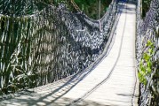 夢中的橋，跨越現(xiàn)實(shí)與心靈的旅程