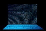 日照SEO網(wǎng)站外包已經(jīng)成為了近年來新興的行業(yè)趨勢(shì)之一。對(duì)于很多企業(yè)來說，無論是為了提升網(wǎng)站流量、優(yōu)化搜索引擎排名，還是提高網(wǎng)站用戶體驗(yàn)，都可能需要專業(yè)的SEO服務(wù)。在這種情況下，外包無疑是選擇。，日照SEO網(wǎng)站外包，企業(yè)提升流量與用戶體驗(yàn)的新選擇