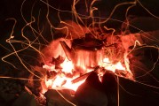 免費大作游戲，打開一個全新的電子游戲世界，輕松娛樂，享受無需付費的游戲體驗