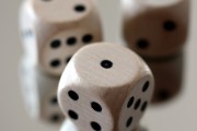 享受游戲樂趣，如何使用免費的游戲指套，玩轉(zhuǎn)各種游戲，輕松學會使用免費的游戲指套